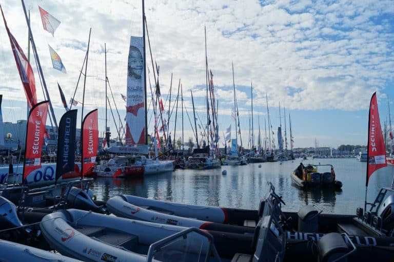 Ponton_du_Vendée_Globe_à_Port-Olona_(vue_1,_Éduarel,_2_novembre_2016)